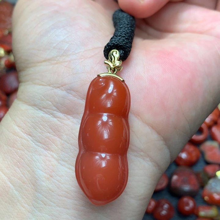 南红玛瑙18K金镶嵌颈饰