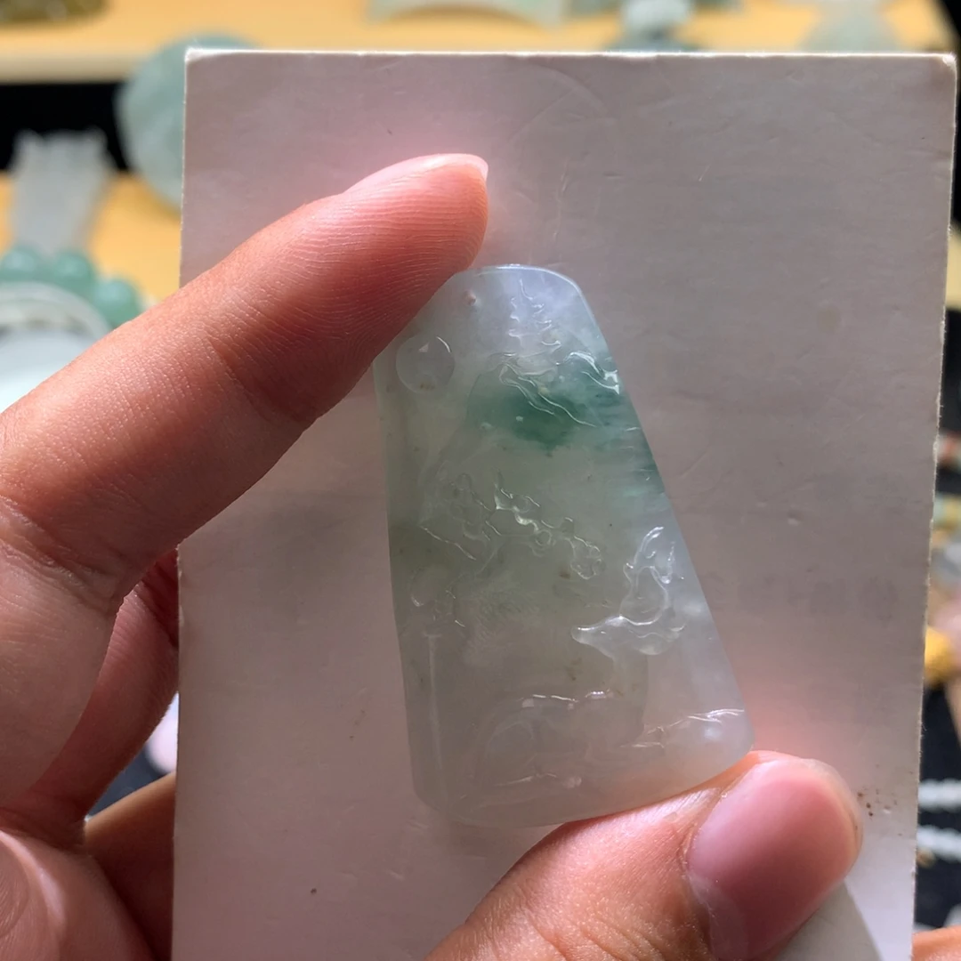 翡翠未镶嵌颈饰0000