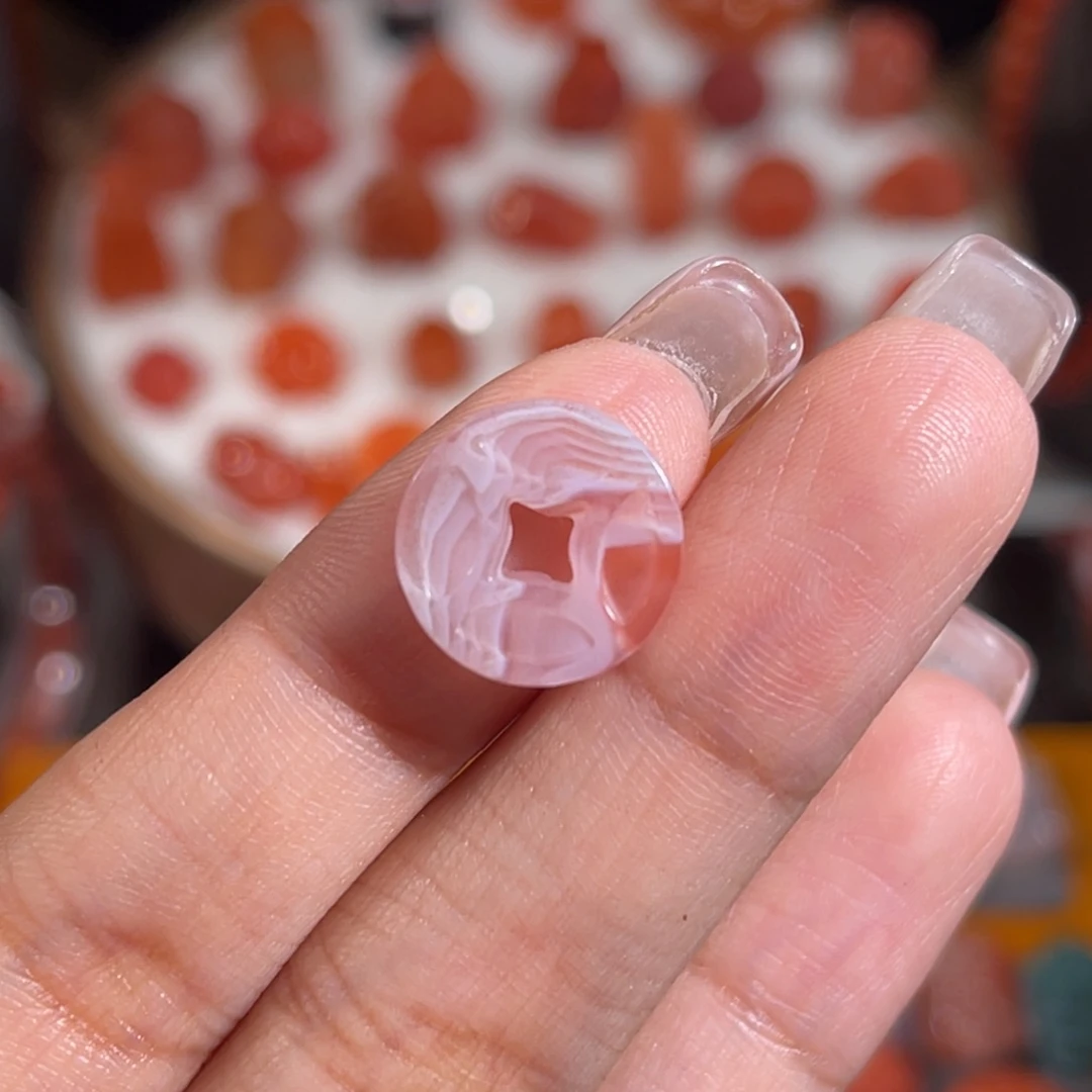 南红玛瑙钱币 13.2x3.3mm不换退未镶嵌