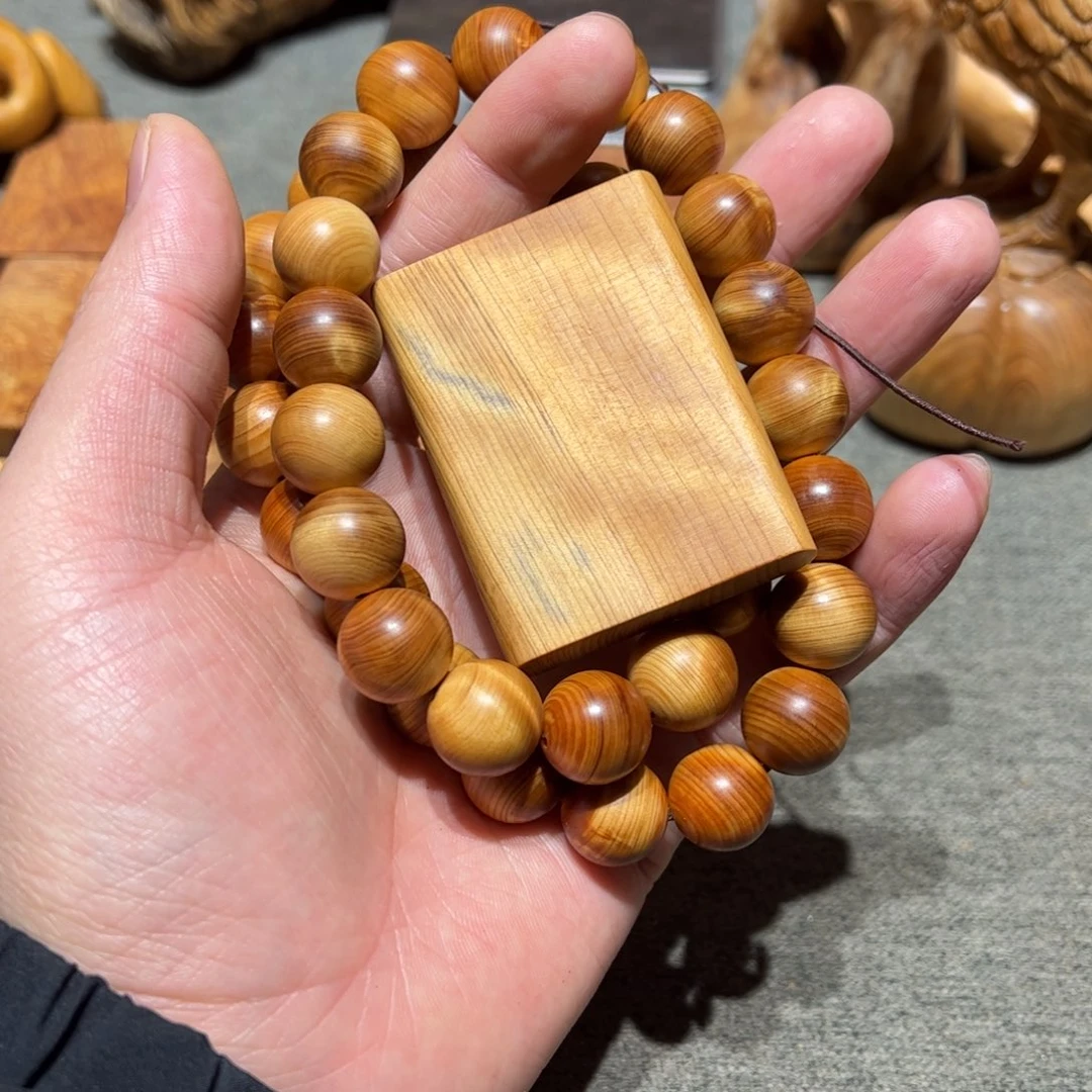 当***为柏木（崖柏）北太行陈化崖柏