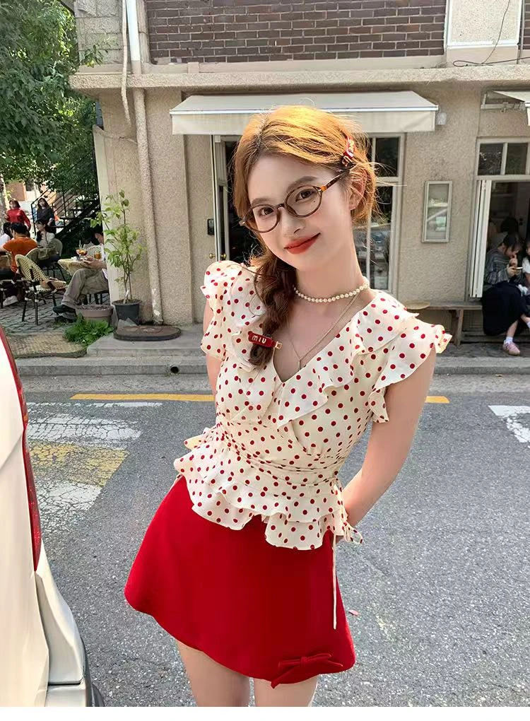 白底红碎花绑带设计港风碎花短袖女学生复古印花衬衣小众设计感