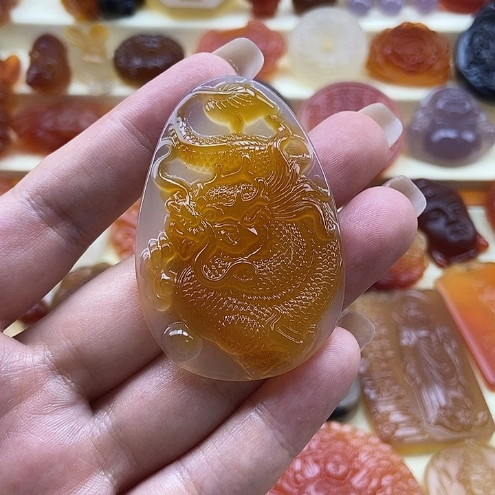 玛瑙/玉髓颈饰未镶嵌
