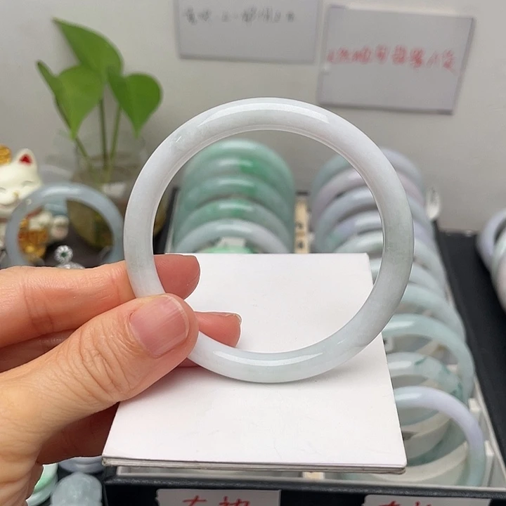翡翠未镶嵌手镯54美人条