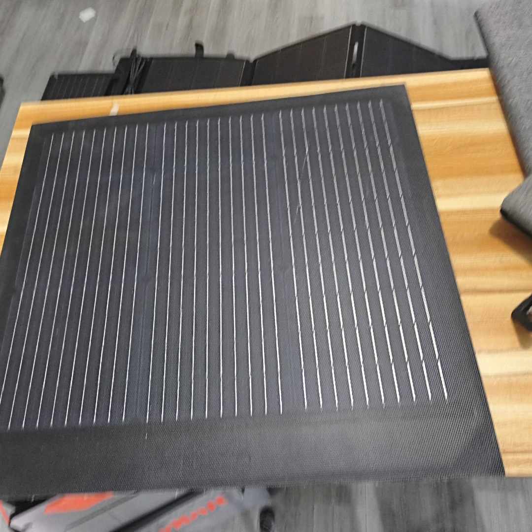 单晶硅太阳能板18伏40瓦微瑕