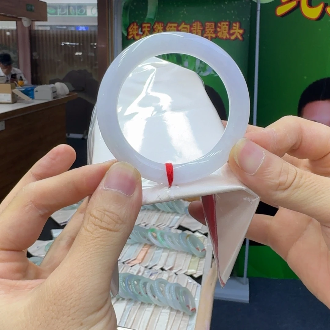 翡翠未镶嵌手镯翡翠