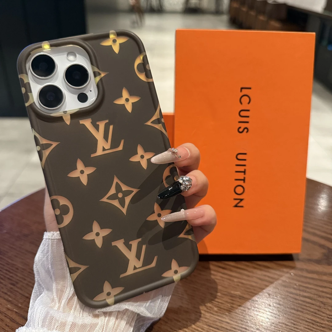 美拉德风iPhone16手机壳苹果15promax大牌老花适用14镭射13高级感