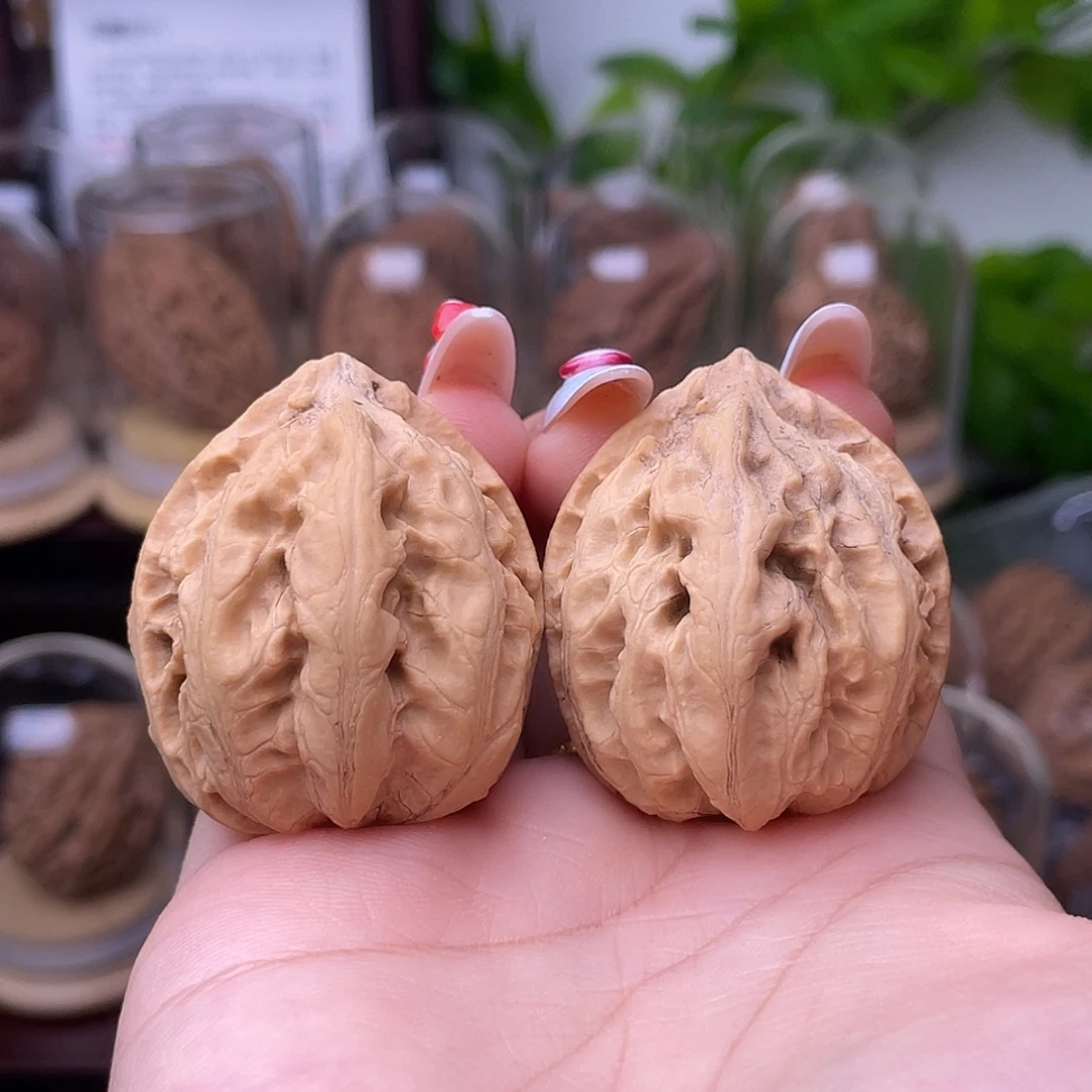 吊坠文玩核桃绣球