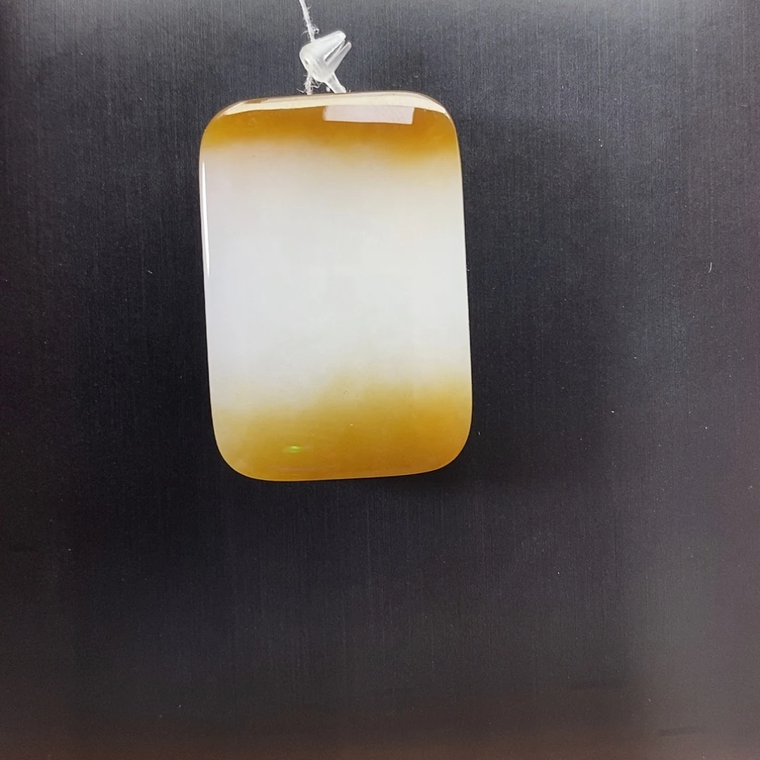 和田玉（糖玉）未镶嵌颈饰