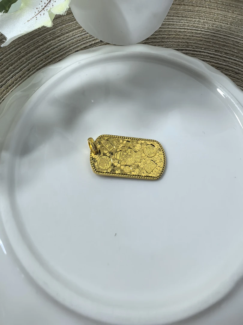 水贝金展经典百搭吊坠z50