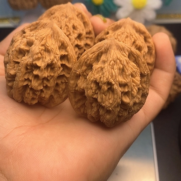 迟***X把件文玩核桃麦虎