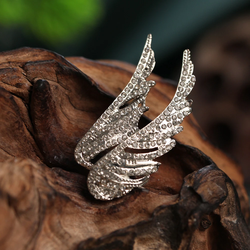 【德巧家】银色翅膀胸针