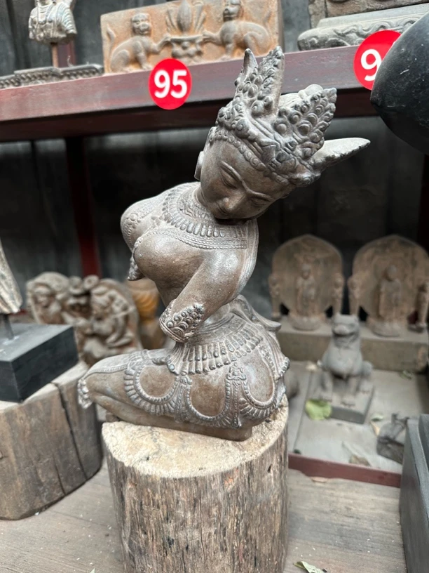 高端复古阿普沙拉摆件