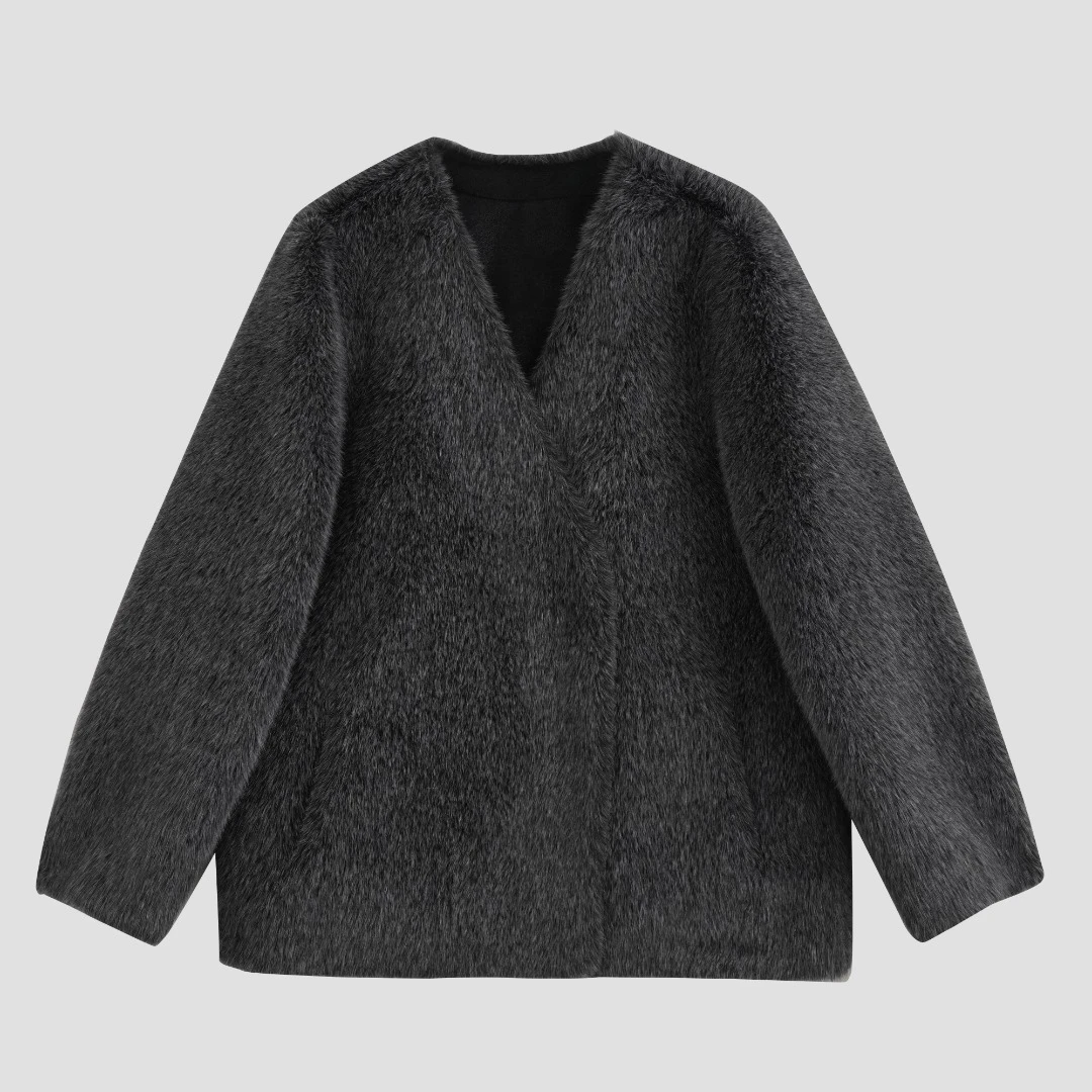 皮毛一体V领毛毛外套 PC012