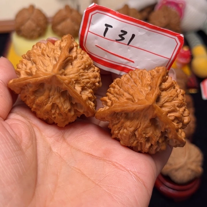 文玩核桃吊坠45官帽三棱31