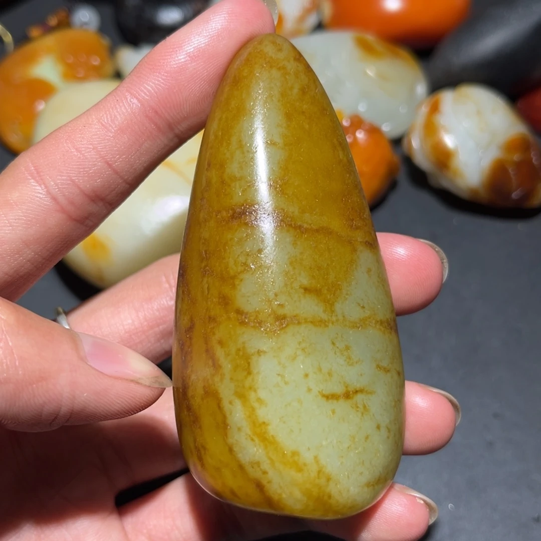 和田玉未镶嵌珠宝奇石