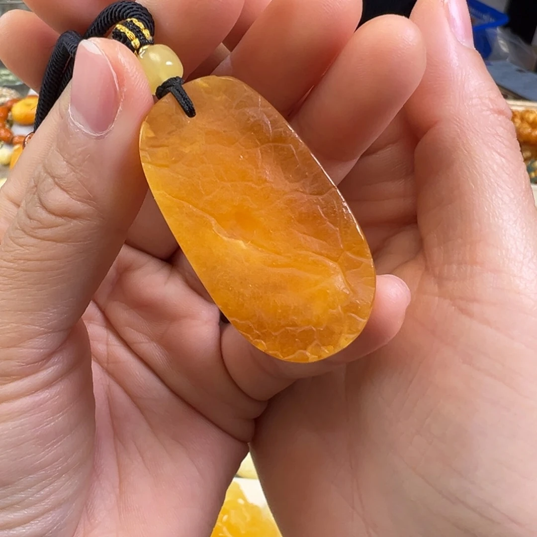 蜜蜡裸石未镶嵌蜜蜡