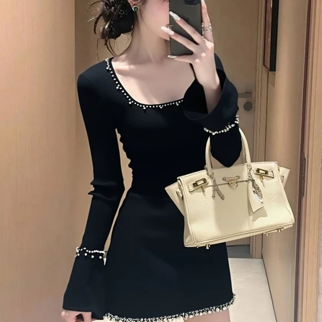 早秋温柔富家千金穿搭重要场合轻奢高级感巨好看小香风黑色连衣