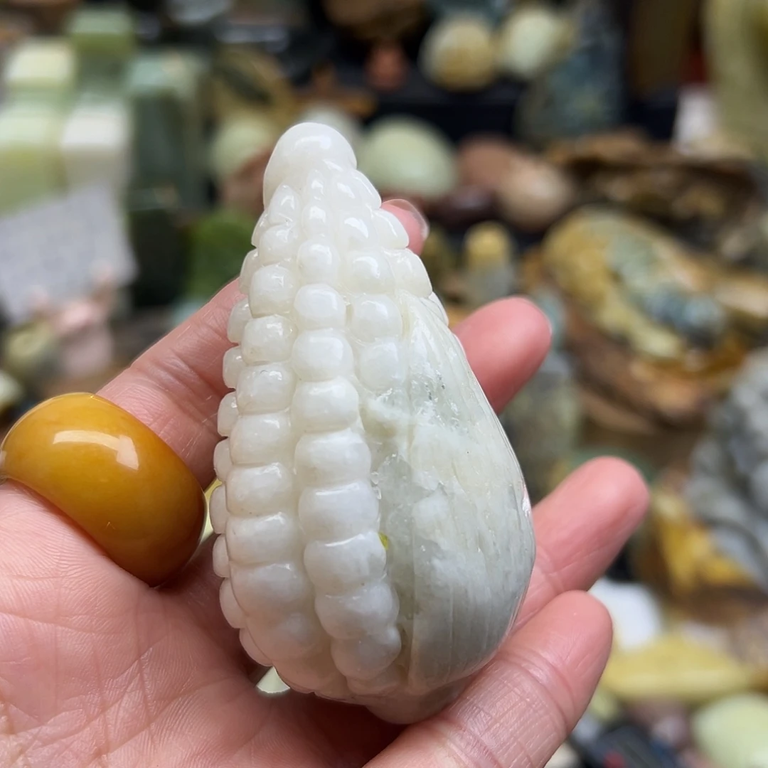 岫玉未镶嵌颈饰岫玉玉米手玩没光好