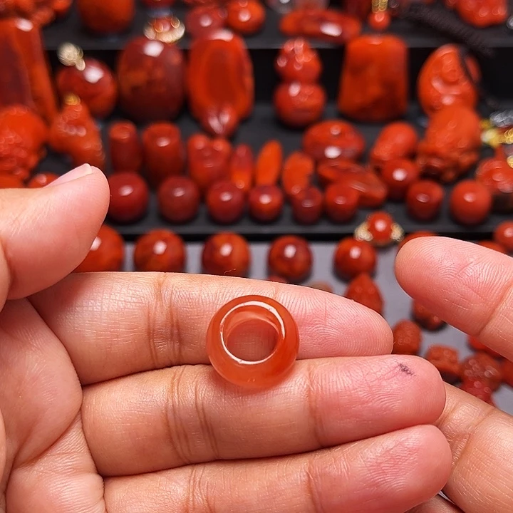 南红玛瑙未镶嵌配饰冰飘花跑环内径8.2mm
