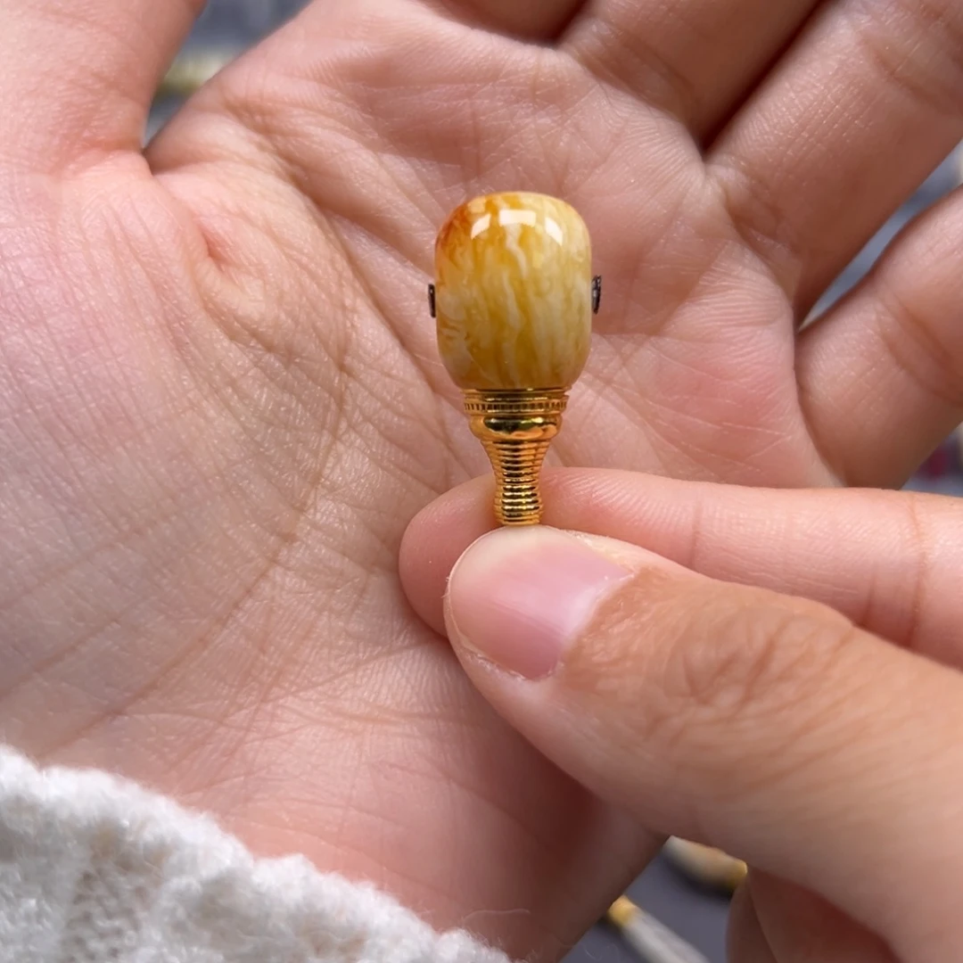 琥珀未镶嵌裸石11.5mm