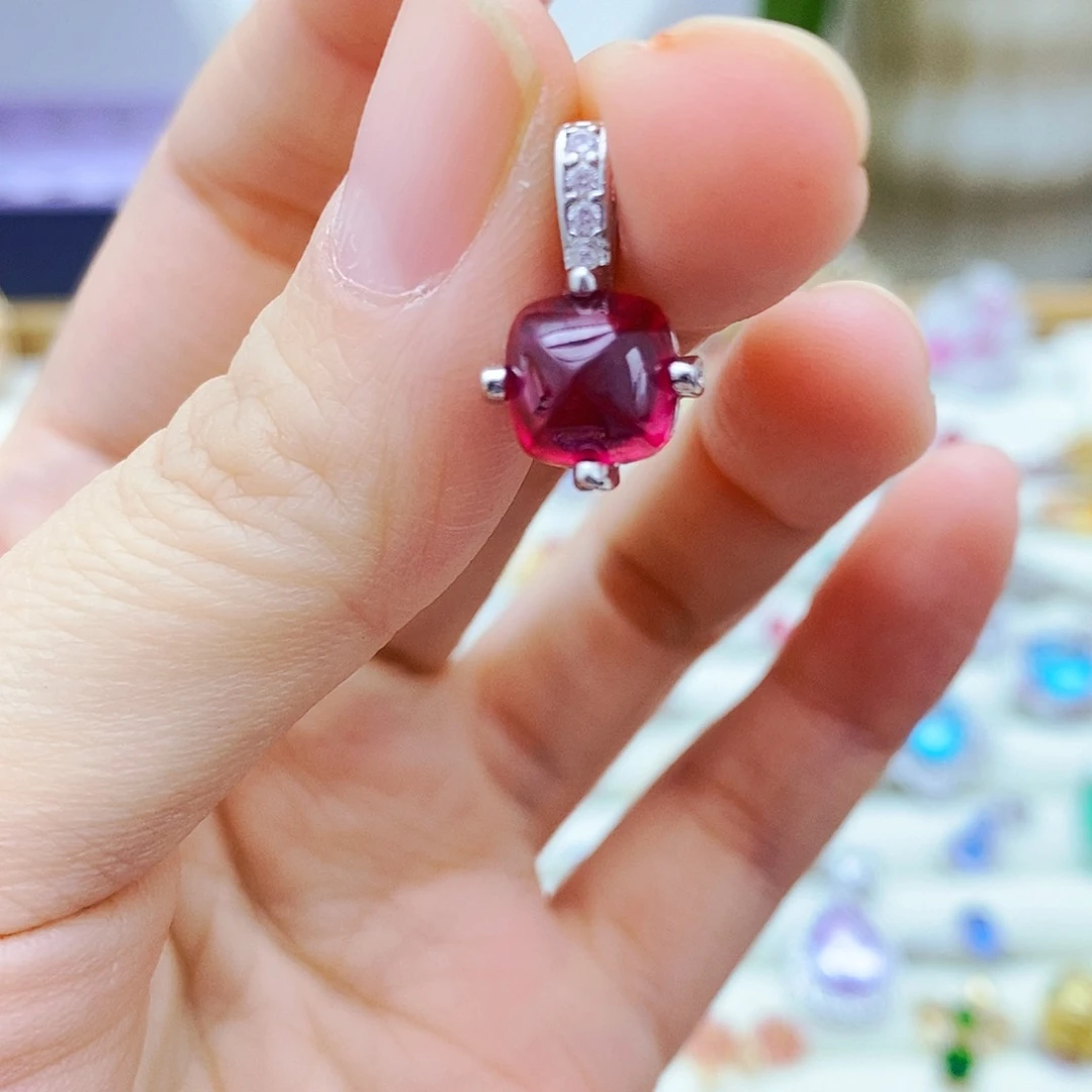 吊坠(赠链)未镶嵌红宝石