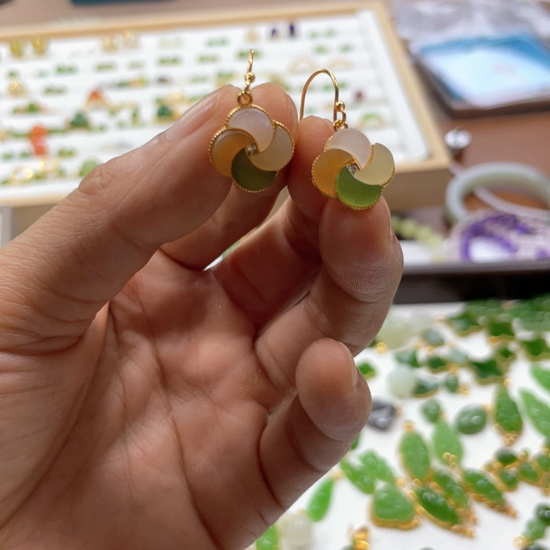 银S925镶嵌和田玉耳饰