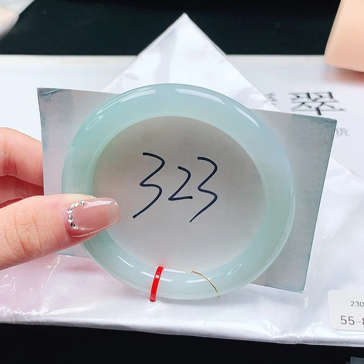 翡翠手镯（圆镯）未镶嵌55