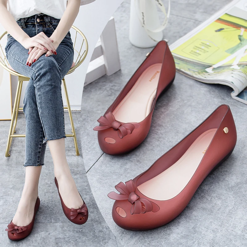 2025平底款鱼嘴果冻雨鞋女低帮轻便外出防滑水鞋软胶香香水晶洞洞