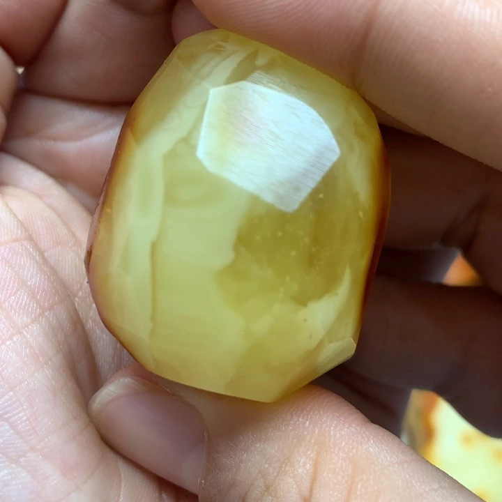 未镶嵌定制琥珀蜜蜡工坊原石定制