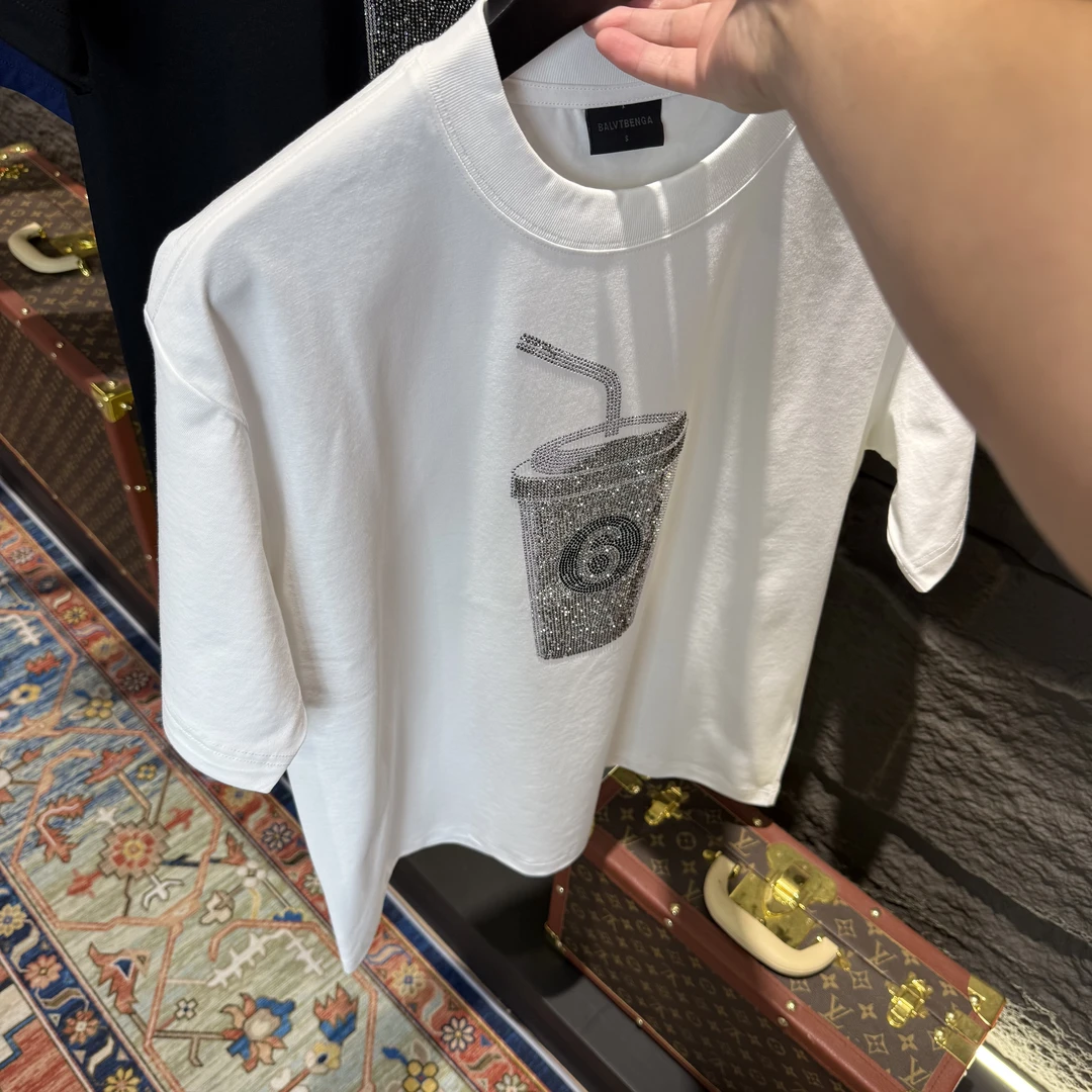 钻钻奶茶杯短袖T恤时尚潮流百搭款纯棉圆领半袖