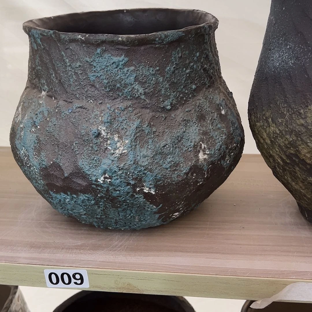 景德镇陶瓷黑色复古