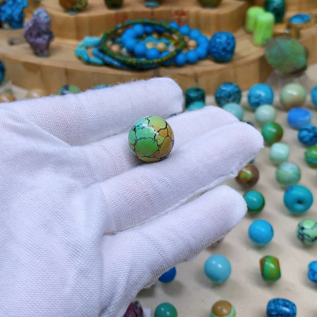 绿松石未镶嵌三彩随行