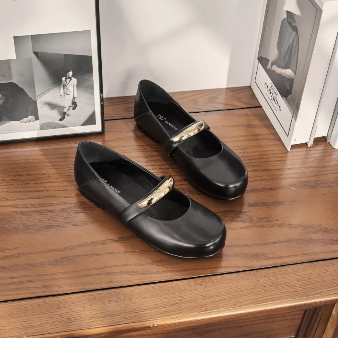 2025早春新款欧洲站小众设计圆头低跟一字带套脚百搭单鞋女 G716