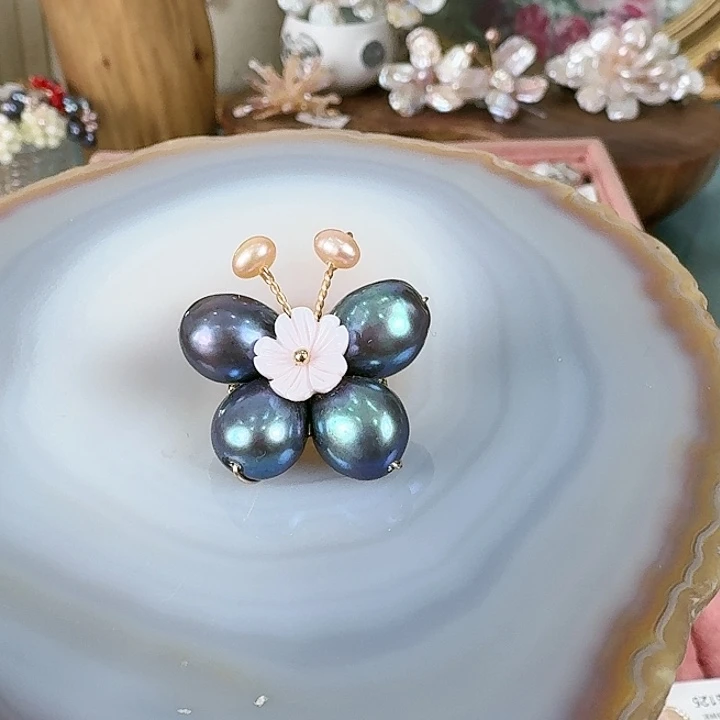 淡水珍珠未镶嵌胸饰