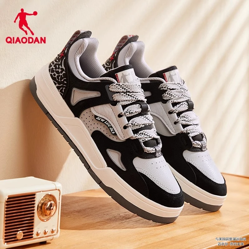 启承|乔丹百搭板鞋男低帮撞色厚底复古休闲鞋2025冬季新款运动鞋