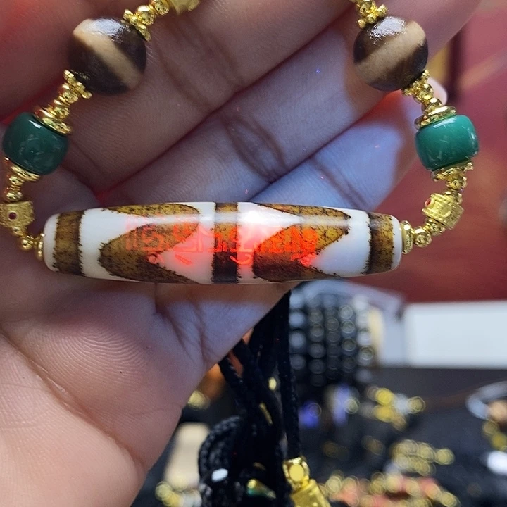 玛瑙/玉髓合金颈饰