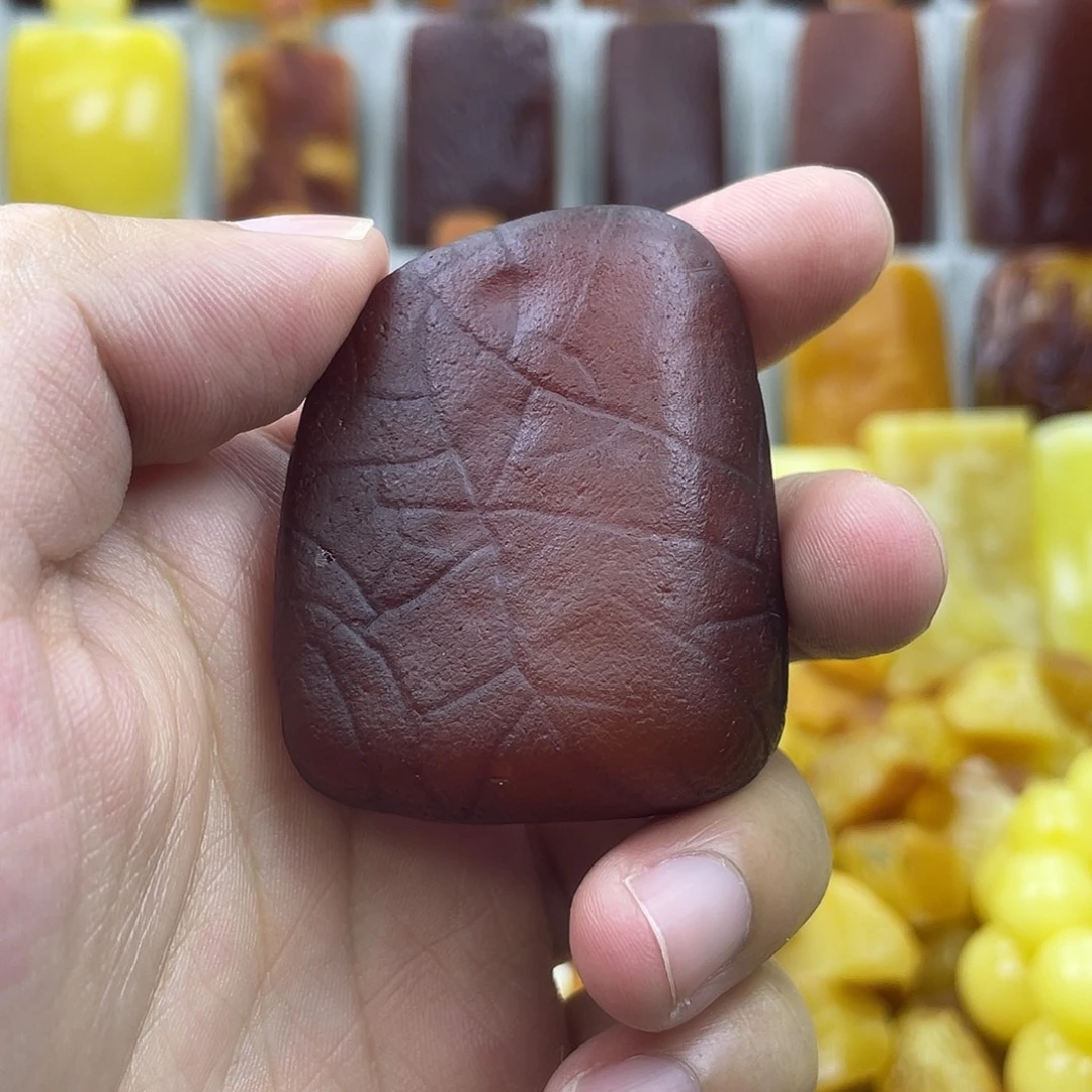 定制琥珀未镶嵌原石