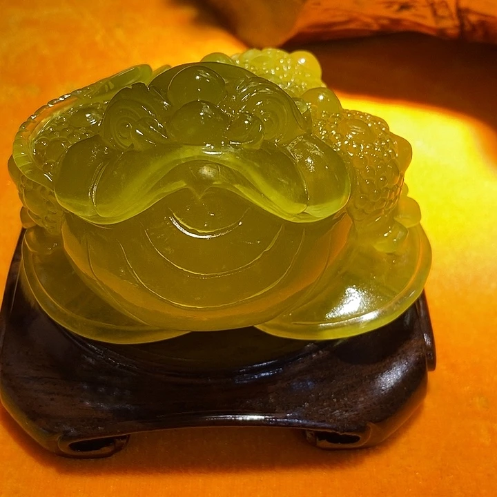 火***服岫玉合金珠宝奇石