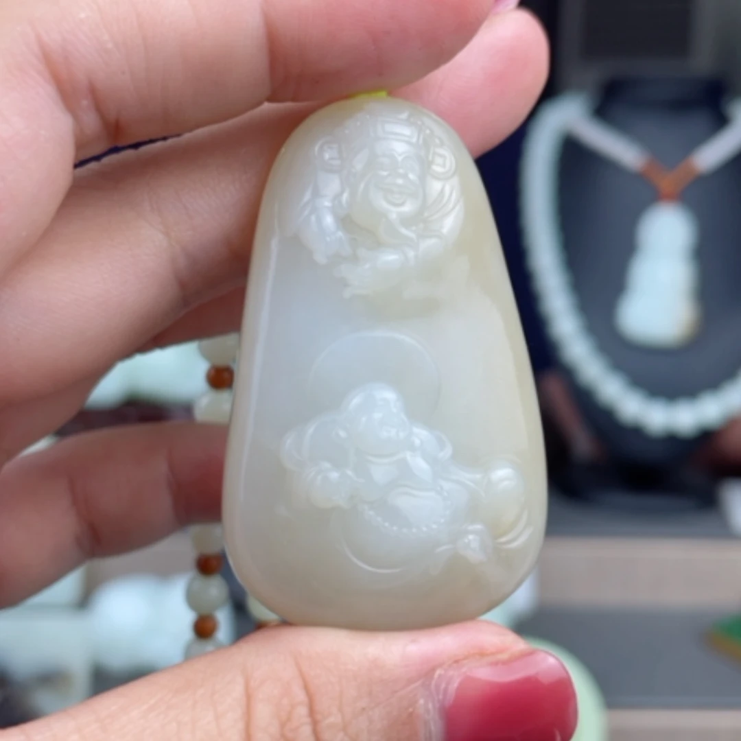 【闪购商品】颈饰未镶嵌和田玉