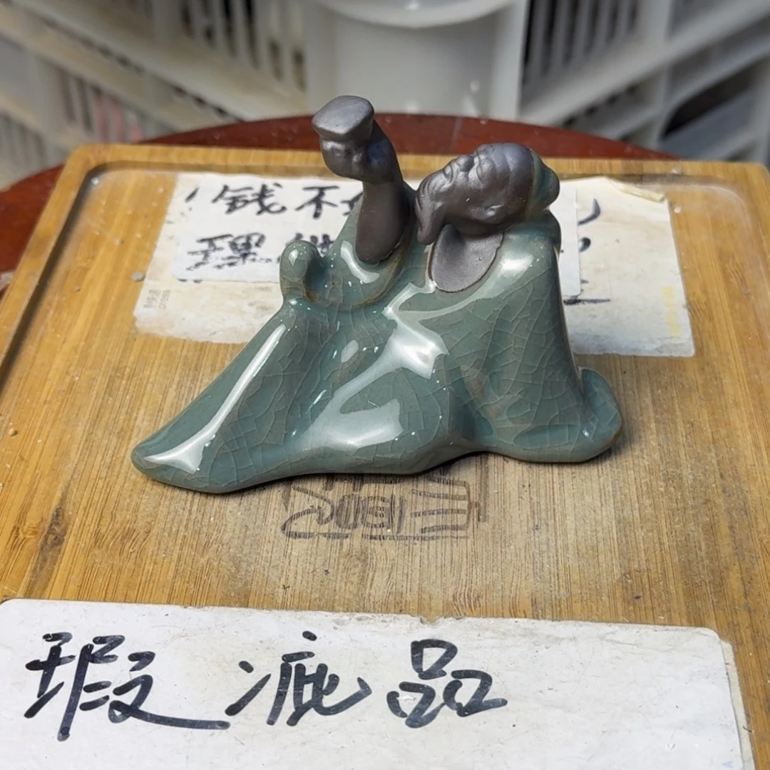 瑕疵介意勿拍陶瓷器皿B987