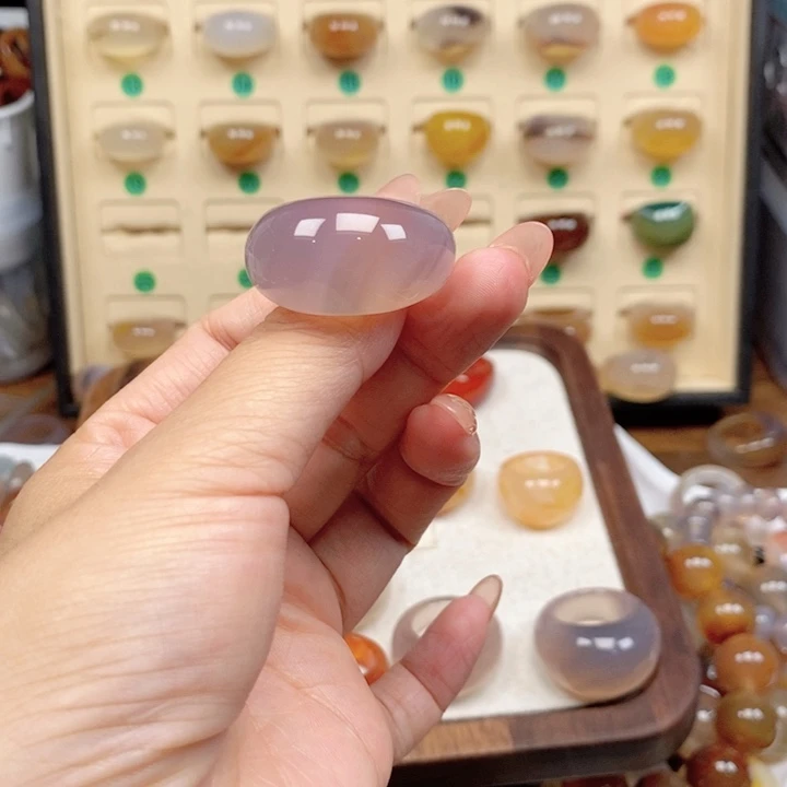 合金戒指玛瑙/玉髓美**士
