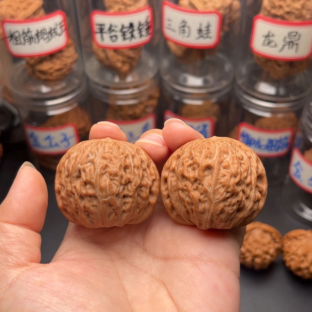 文玩核桃把件40.5铁锤妹妹