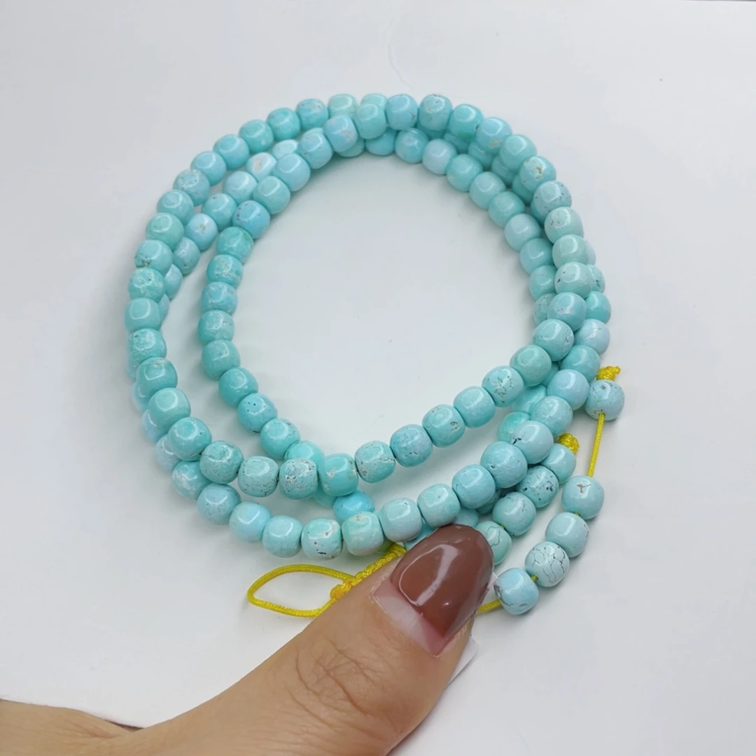 绿松石颈饰未镶嵌