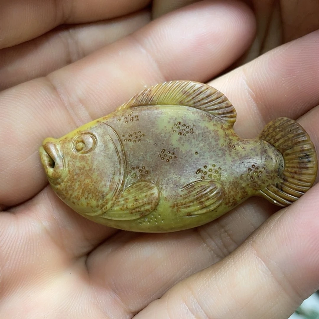 【闪购商品】未镶嵌岫岩河磨玉（透闪石质玉）挂件佛*