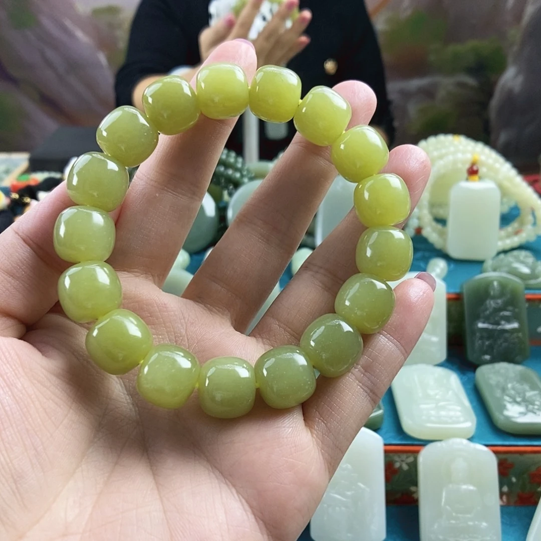 欢***果和田玉未镶嵌手串