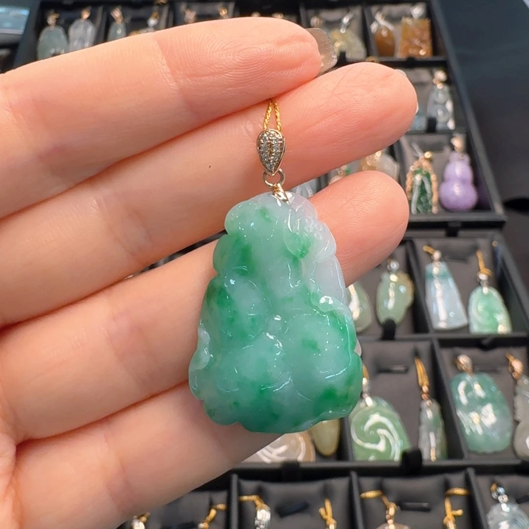 翡翠18K金镶嵌吊坠(不含链)荷叶