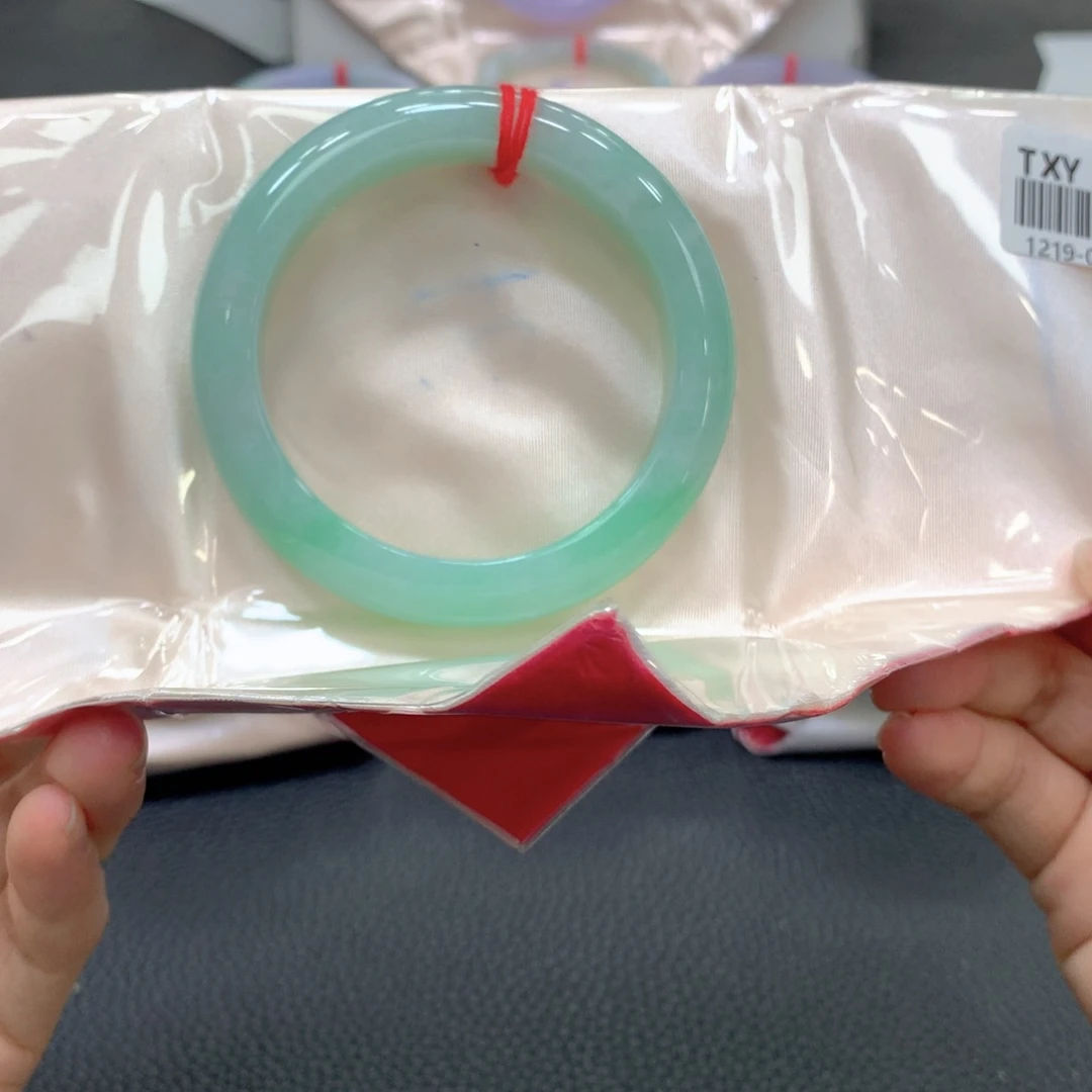 翡翠未镶嵌手镯22