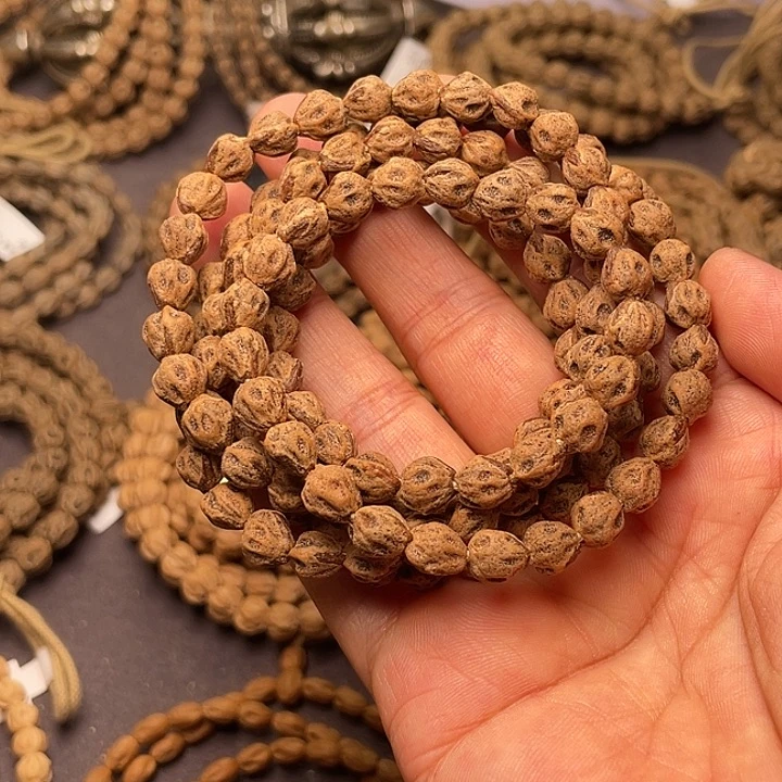 L***y吊坠柏香籽/百香籽