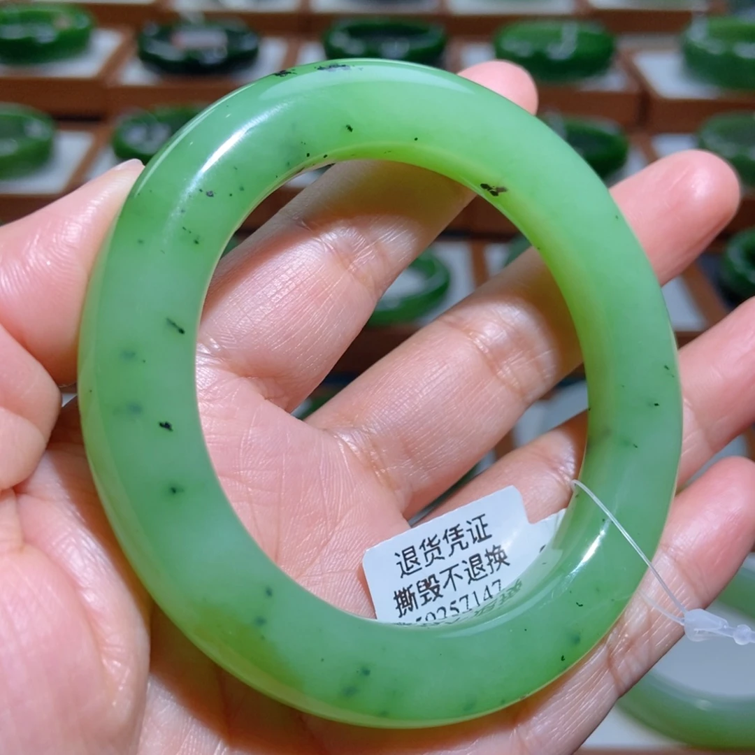 和田玉（碧玉）未镶嵌手镯苹果绿5556