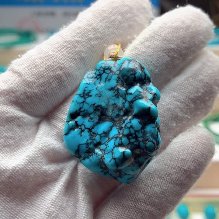 绿松石未镶嵌珠宝奇石